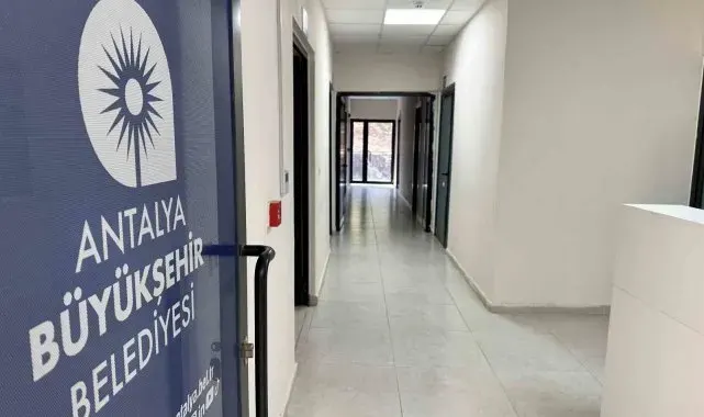 Kumluca Şehir Mezarlığı'na cenaze hizmet birimi açıldı