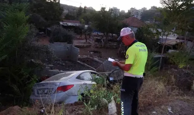 Antalya'da iki otomobil çarpıştı: 4 yaralı