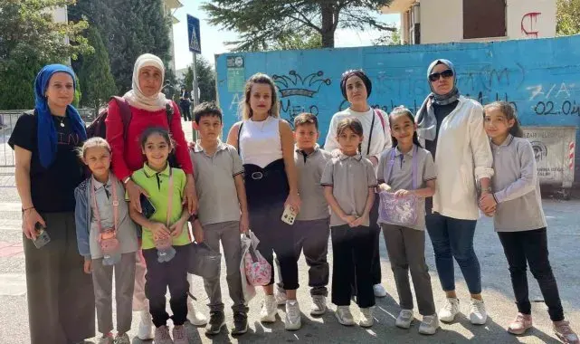 Velilerden 'okulumuz taşınmasın' çağrısı
