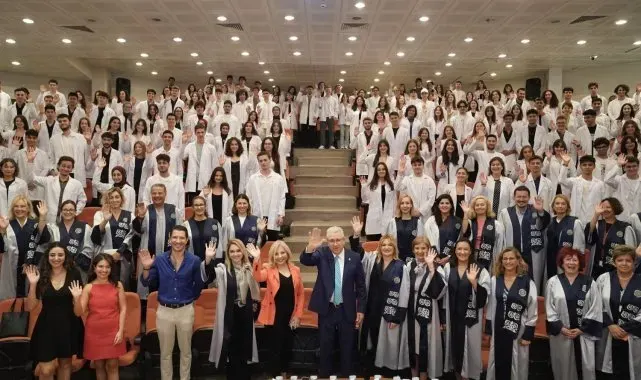 Egeli genç sağlıkçıların beyaz önlük heyecanı