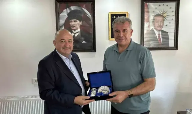 AK Partili Gider, Başkan Elbi'yi ziyaret etti