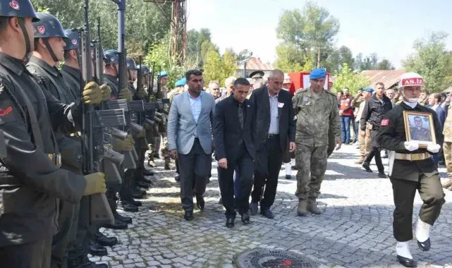 Şehit Piyade Sözleşmeli Er Abakay memleketi Muş'ta toprağa verildi