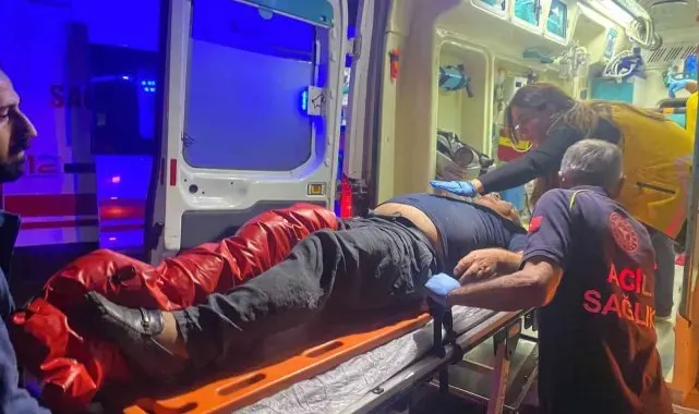 Adıyaman'da iki hafif ticari araç çarpıştı: 3 yaralı