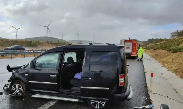 Susurluk'ta trafik kazasında 3 kişi yaralandı