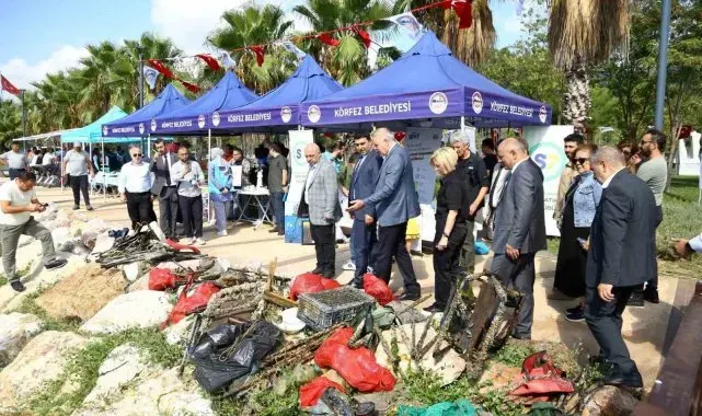 Hereke sahilinde kıyı ve deniz temizliği