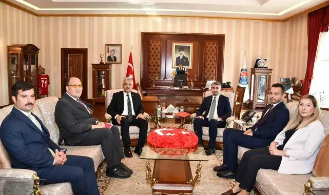 Bakan Yardımcısı Tarıkdaroğlu'ndan Kırıkkale Valisi Makas'a ziyaret