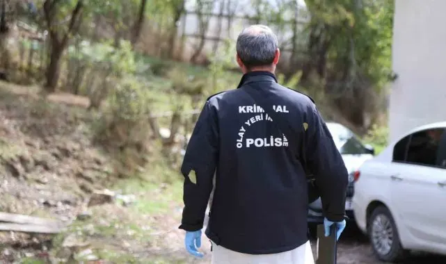 18 yıl önce kaybolan kadının oğlu gözaltına alındı, evinde ve bahçesinde arama çalışması başlatıldı