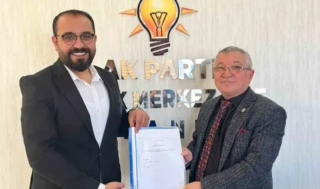 AK Parti'li Belediye Meclis Üyesi görevinden istifa etti