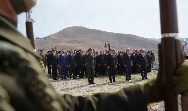 Gaziler Günü kutlamaları Bayburt'ta törenle başladı