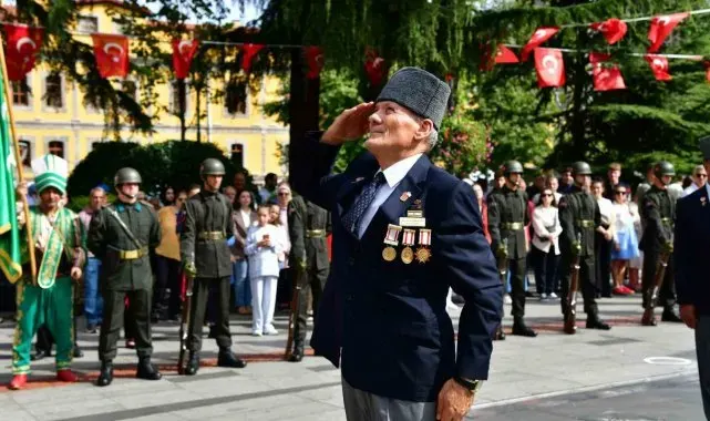 Kıbrıs gazisi 50 yıl sonra göğsünde mermi olduğunu öğrendi, mermiyle mezara gidecek