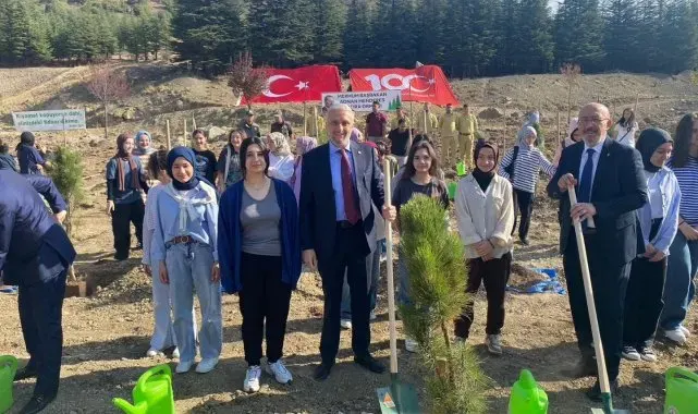 Kütahya'da Adnan Menderes hatıra ormanına fidan dikildi