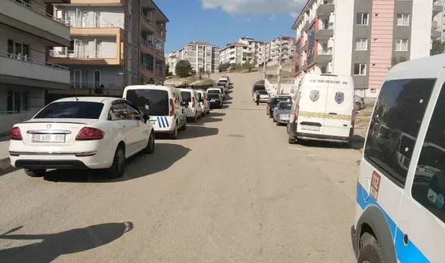 İzinli astsubay evinde ölü bulundu