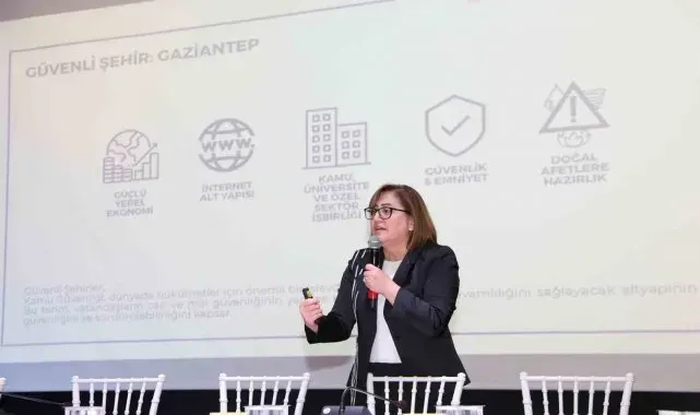 Şahin, Gastroantep için basın mensuplarıyla bir araya geldi