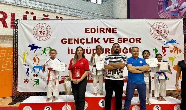 Edirne'de gururlandıran 'Sakarya' tablosu