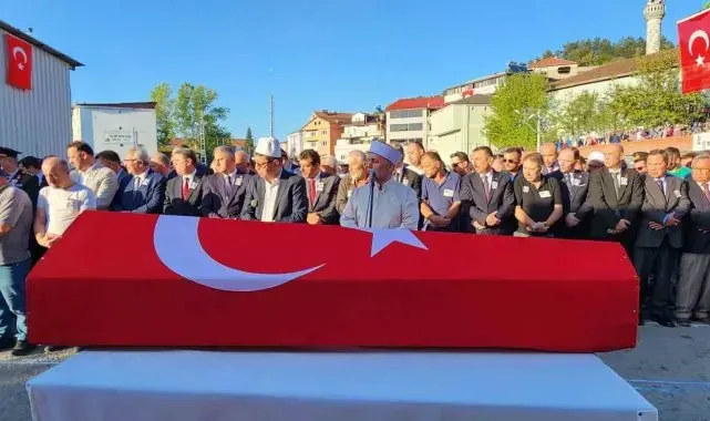 Şehit Uzman Çavuş Ömer Eroğlu son yolculuğuna uğurlandı