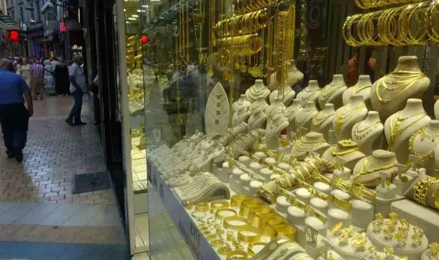 Altın yükselişini sürdürüyor