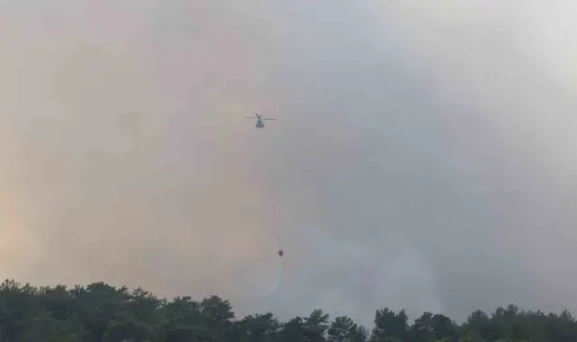 Yangına 9 helikopter, 6 uçak müdahale ediyor