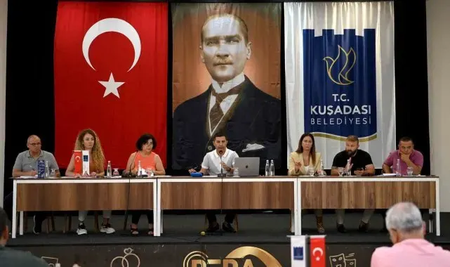 Başkan Günel: "Kuşadası'nda dokunmadığımız mahalle kalmadı"