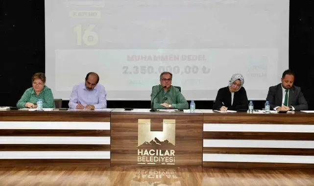 Başkan Özdoğan, "Esnafımıza modern mekanlar sunduk"