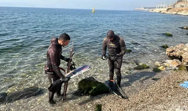 Marmara'da 2 dalgıç, 320 kilogram orkinos avladı