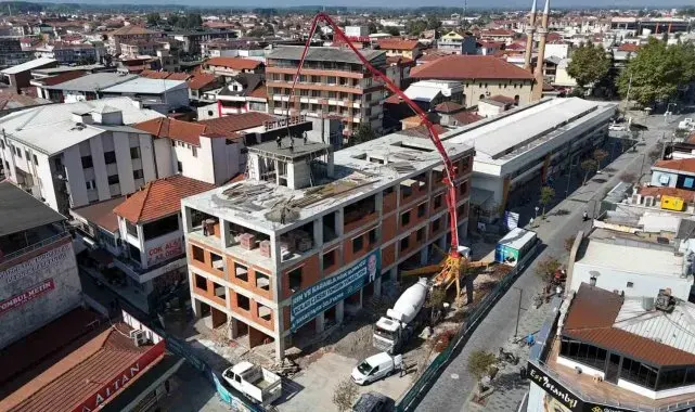 İnşaat hızla devam ediyor