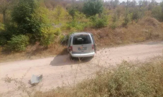 Bilecik'te otomobil şarampole devrildi: 3 yaralı