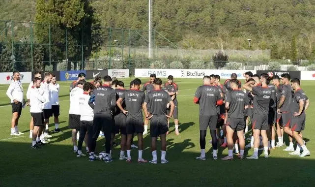 A Milli Futbol Takımı, Galler maçı hazırlıklarına devam etti