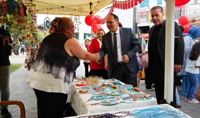 El emekleri büyük beğeni aldı