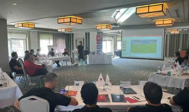 TFF Antrenör Eğitim Programları Erzurum'da sürüyor