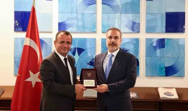 Bakan Fidan, Türk Amerikan İş Adamları Derneği Başkanı Sanlı'yı ağırladı