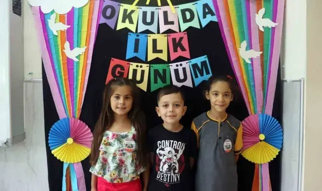 Okullar öğrencilerin sesleri ile şenlendi