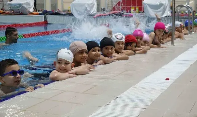 Gaziantep'te 6 yılda 52 bin kişi yüzme öğrendi