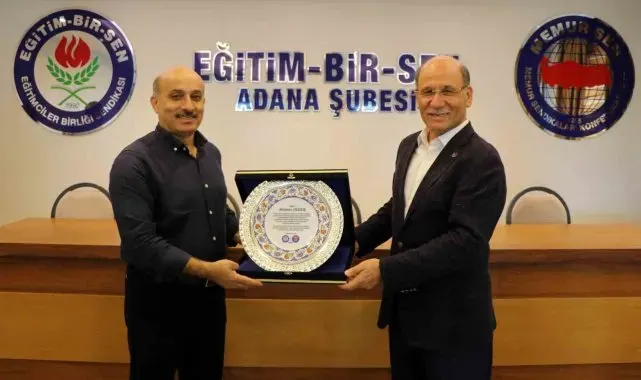 Eğitim-Bir-Sen Adana Şubesi'nde devir teslim