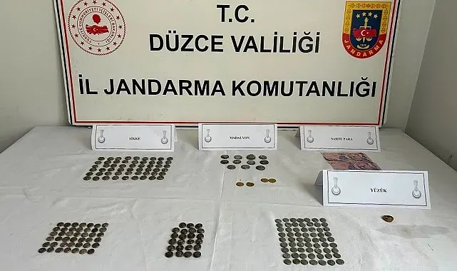 Düzce'de tarihi eser operasyonu 196 sikke ele geçirildi