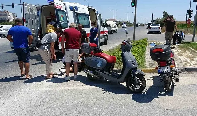 Antalya'da devrilen motosikletli yaralandı