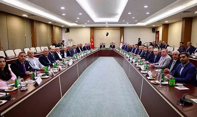 Duyan, Ankara'da tarım ve ticaret sektörü toplantısına katıldı