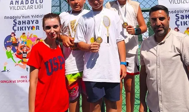Elazığ tenis takımı finale yükseldi