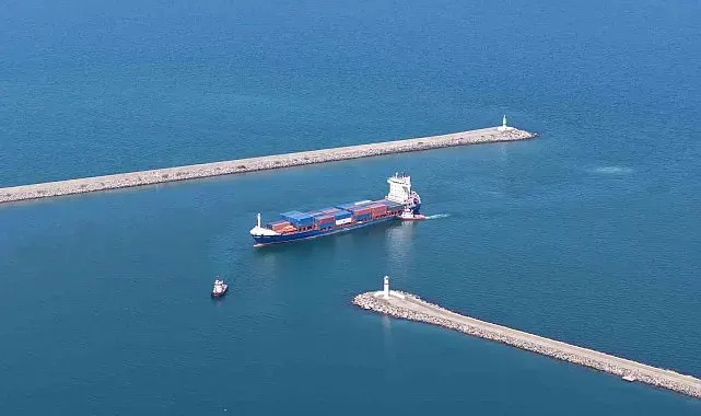 Dronla vurulan Türk gemisi Samsun'da