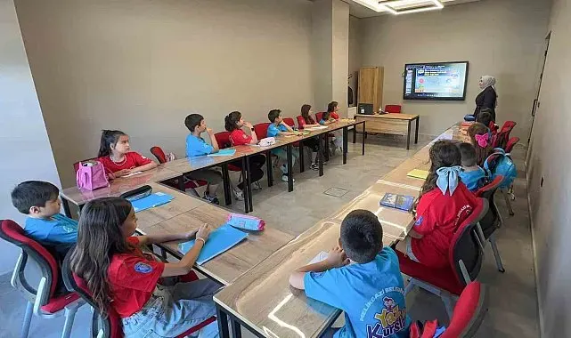 Melikgazi'nin kursları yaz mevsimine renk katıyor