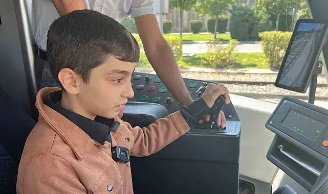 Tramvay tutkunu Miraç'ın hayali gerçek oldu