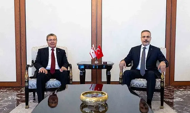Bakan Fidan, KKTC Başbakanı Ünal Üstel ile görüştü
