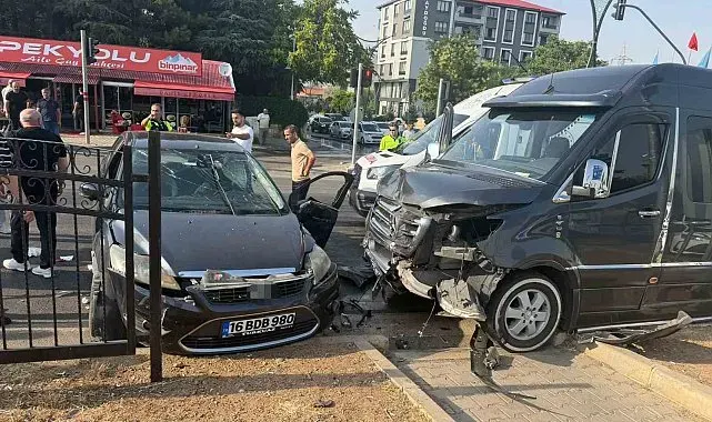 Bingöl'de trafik kazası: 5 yaralı