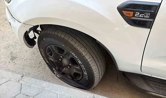 Erkek arkadaşının ayrılığını kabullenemedi, aracının lastiklerini kesti