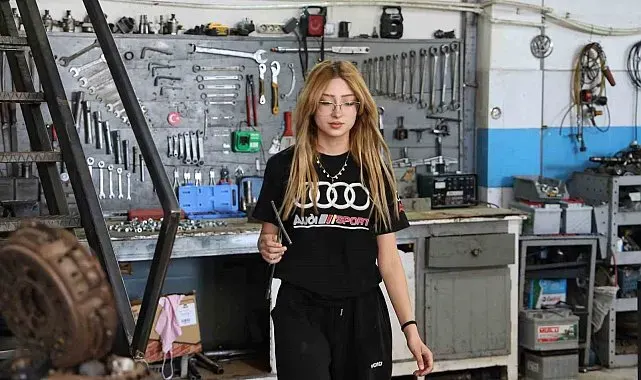 Görenler şaşırıyor, sanayinin kız çırağı takdir topluyor