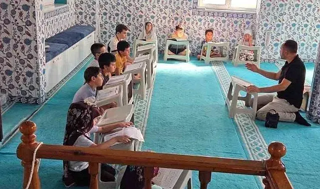 Kuyucak'ta Yaz Kur'an Kursu öğrencilerine seminer