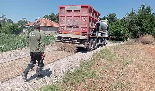 Başkan Arslan üstyapı çalışmaları hakkında sahada bilgi aldı