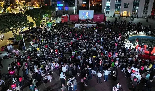Gezici sinema tırı Çorum'da açık hava nostaljisi yaşattı