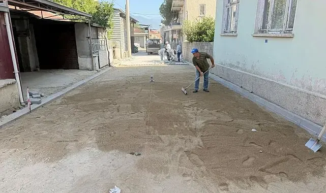 Yenipazar'da eskiyen yollar modern görünüme kavuşuyor