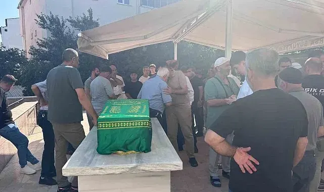 Trafik kazasında hayatını kaybeden minik Kerem Ali gözyaşları ile uğurlandı