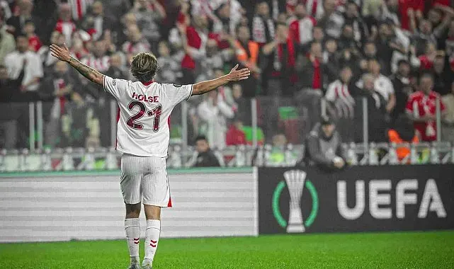 Samsunspor'da yaprak dökümü sürüyor: Holse'ye veda edildi
